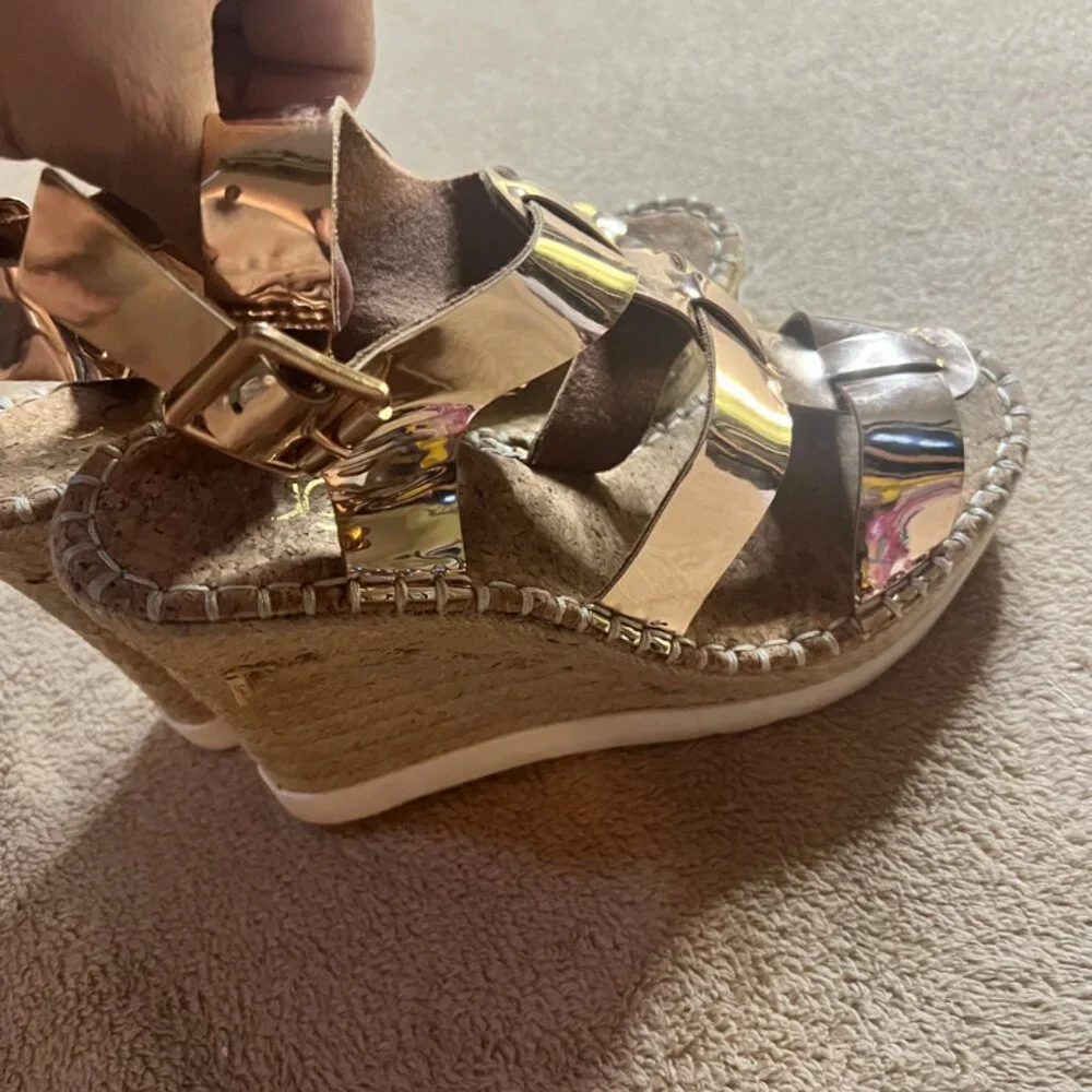 Sugar SGR Hottie‎ Sz 6.5 Cork Wedge Gold Shine Strap Adjustable Buckle S05